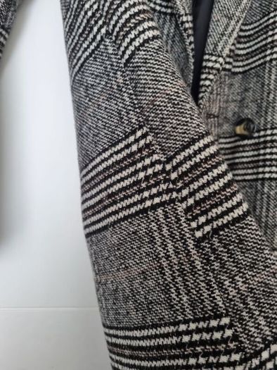 Checked coat size 8 perfect condition