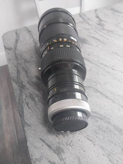 Canon FD 85-300mm f/4.5 S.S.C. vintage telephoto zoom lens. [1, 2]