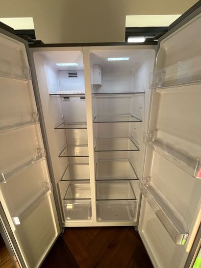 Candy American-Style Fridge Freezer