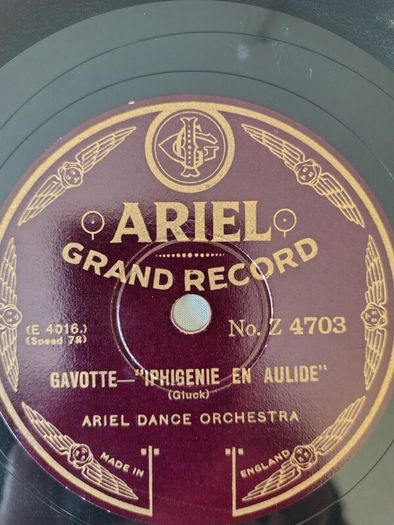 6 Gramophone Records.  Various labels.