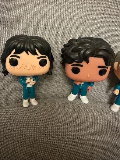 Lot of 5 figure is the Funko Pop! TV: Squid Game - Gi-hun Ali Kang Sae Byeok Oh II-Nam Cho Sang-Woo