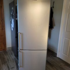 Fridge freezer