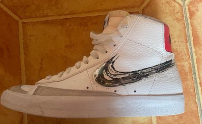 Nike hi top trainers