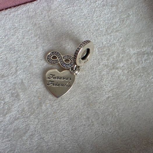 Pandora dangle infinity charm (forever friends) perfect condition