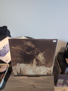 Taylor Swift - Fearless (Taylor's Version) (3xLP, Album, Gold Vinyl)