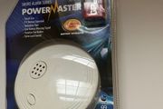 2 Smoke Alarms