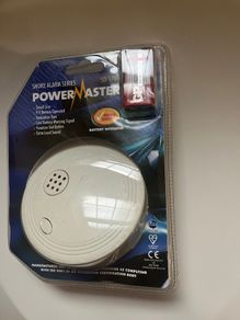 2 Smoke Alarms