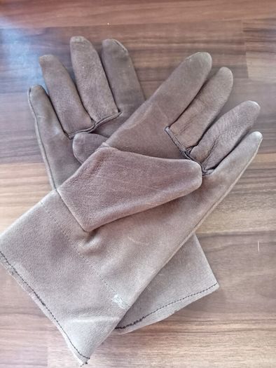 3 Pairs of Handmade Vintage Style Leather Gloves Size 19