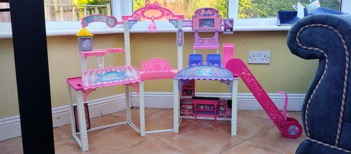 Barbie shopping mall