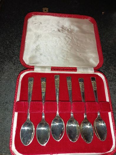 Silver plated spoon sets in original box