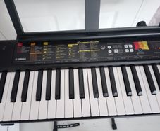 Yamaha keyboard and stand