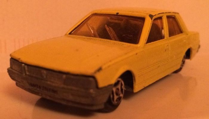 Norev 1/66 scale peugeot 505