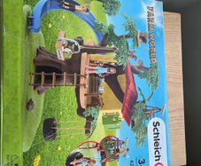 Schleich farm world Tree House