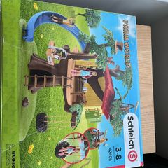 Schleich farm world Tree House
