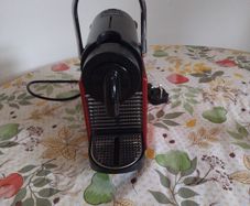 Magimix M110 Pixie Capsule Coffee Machine