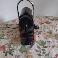 Magimix M110 Pixie Capsule Coffee Machine