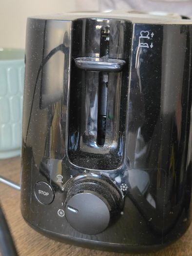 Philips black two-slice toaster