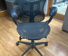 Herman Miller Mirra 2 Ergonomic Office Chair