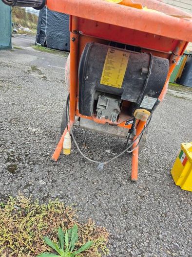 cement mixer