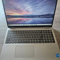 Dell Latitude 5540  Intel i5 13th Gen 16GB RAM 256GB SSD