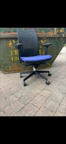 3 Luxy Office Chairs