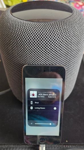 Apple Ipod +Apple Homepod