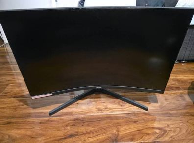 Samsung Odyssey G7 32INCH Curved Gaming Monitor Broken)
