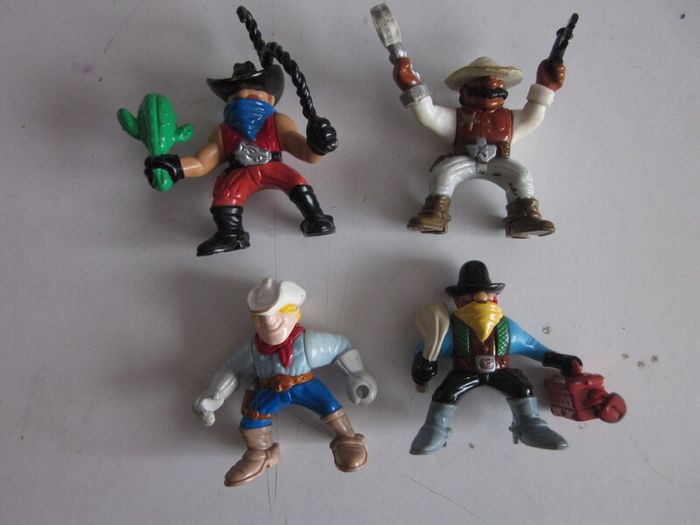 Fisher Price 1996 Wild West Figures X4