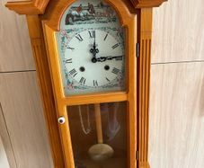 James O. Harrington "Scots Edition" vintage pendulum mechanical clock FOR PARTS OR REPAIR