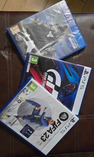Playstation 5 Disc Edition 825GB plus extras
