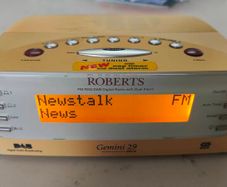 Roberts clock radio