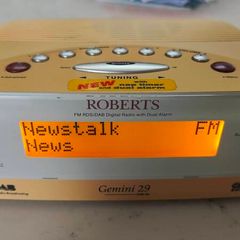 Roberts clock radio
