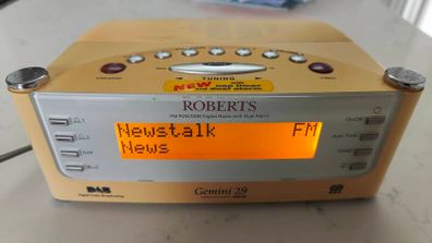 Roberts clock radio