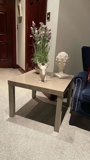 occaisional table