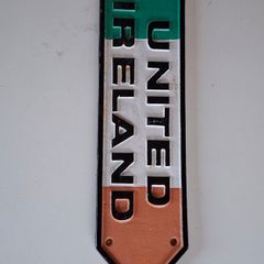 Cast Sign  - United Ireland