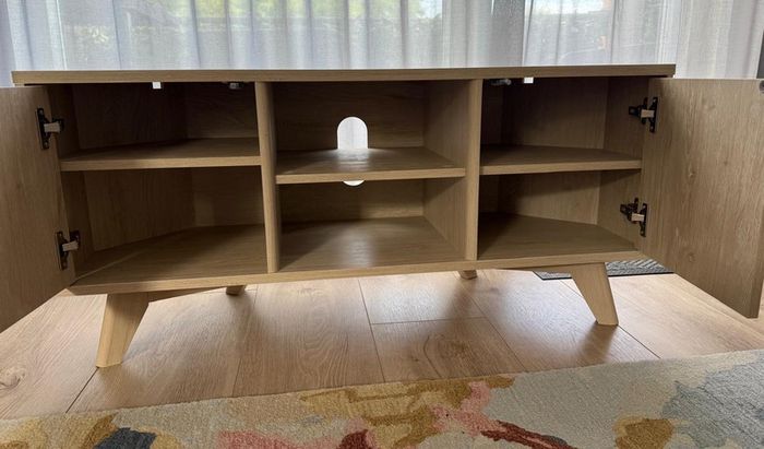 Corner TV Unit