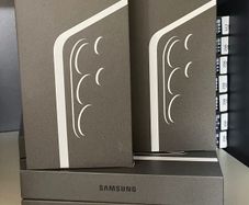 Samsung S26 Ultra,256GB Free phone cover and Screen Protector Black/white/skyblue//violet Brand New Sealed 2 Years Samsung Warranty Receipt.