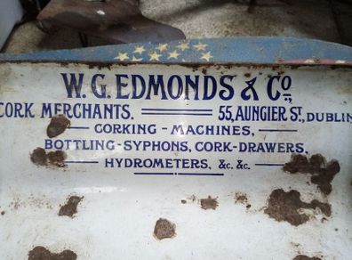 enamel sign/tray