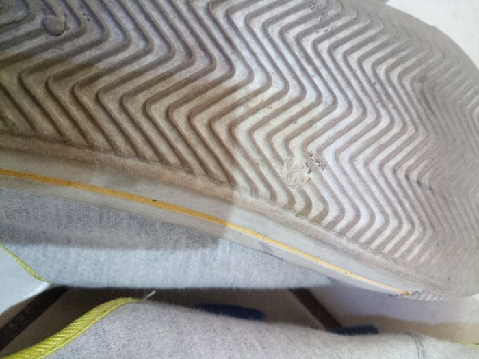 Boy's Shoes / Runners / Trainers, 33 EU /1.5 UK