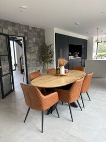 Winston Dining chairs X6