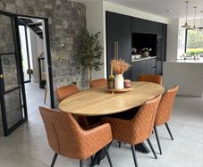 Winston Dining chairs X6