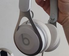 beats white jack
