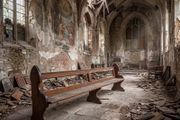 Good long pew structurally good