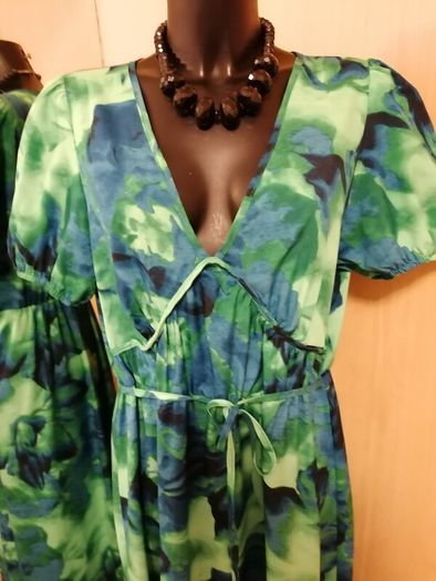 Women's Dress Nwot Size 16