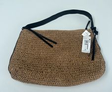 Gorgeous vegan summer bag