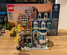 LEGO  10270 Modular Buildings Bookshop