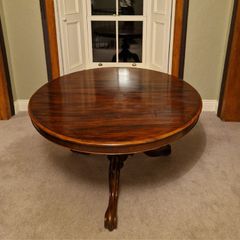 Antique pedestal table