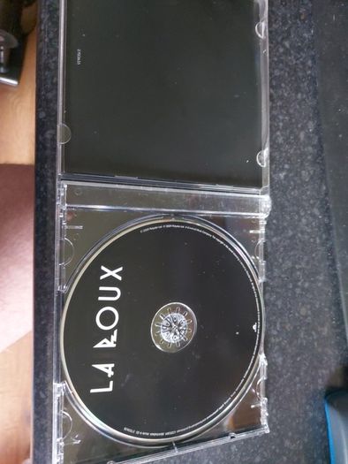 La Roux