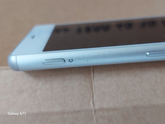 Sony Xperia,Large Screen White Mobile Phone, Pattern Locked, Excellent cosmetic condition, for parts or repair