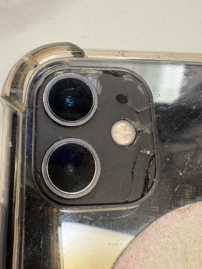 iPhone 11 64GB for Parts/Repair